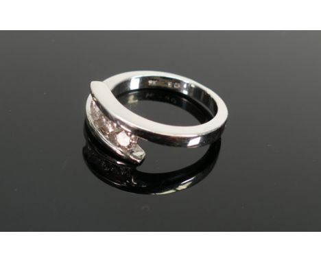 9ct white gold three stone diamond ring: approx .50ct, size K/L, 3.8g. 