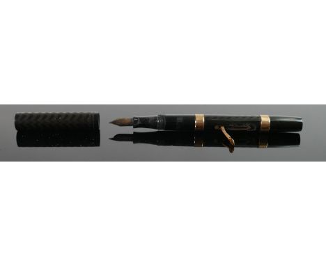 Waterman vintage fountain pen with 9ct gold mounts: 