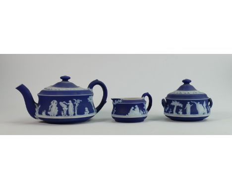 Wedgwood dip blue tea service:  Tea pot, sugar and cream, height of teapot 10cm. 