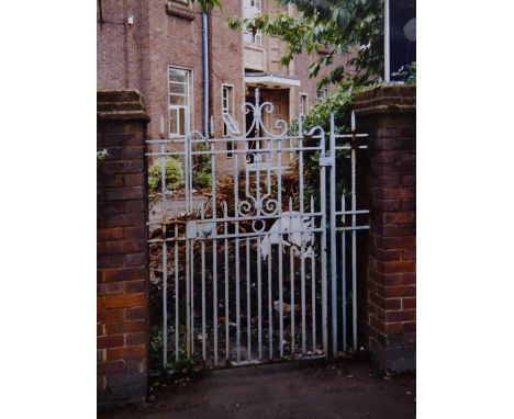 Minton Works Stoke large Cast Iron gate: image in situ as a guide only - lot includes gate and one side only, size of gate 96