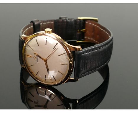 Omega 9ct gold gentlemans vintage wristwatch: leather strap with original box. 