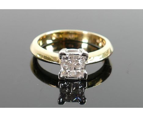 18ct gold four stone diamond ring, size O/P, 5.6g. 