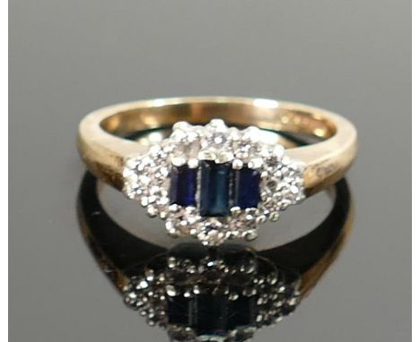 9ct gold sapphire &amp; diamond ring, size O,3.9g: 