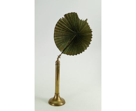 Early 19th century brass candlestick telescopic face screen: Almost identical to a patented design by Days, measuring 26 cm f