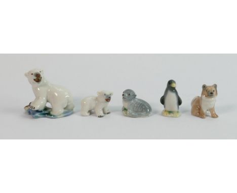 Set of vintage Wade Whimsies set no 6: Artic series. (5) 