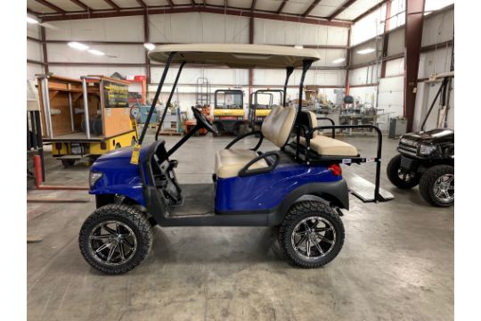2014 CLUB CAR PRECEDENT ELECTRIC GOLF CART, WITH 48 VOLT CHARGER, 4