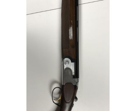 A P Beretta Model S686 Special Sporting 12 bore shotgun, double barrel, over and under, 28" barrels, (No. E80429B), with asso