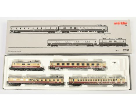 Marklin HO Gauge TEE Burgundy and Cream Bavaria Express including 1x Re 4/4' Electric Locomotive 2x Passenger Cars and 1x Res