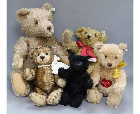 Five modern Steiff bears
