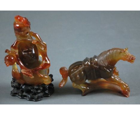 Property Of A Palm Beach Lady  CHINESE CARVED AGATE GOURD & AN AGATE FIGURE OF A HORSE The gourd with a cover blossoming on a