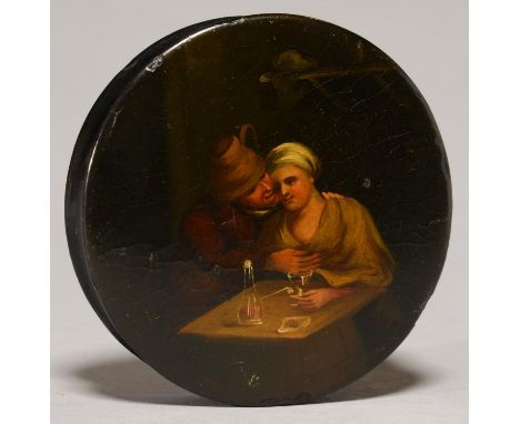 A PAPIER MACHE SNUFF BOX AND COVER, EARLY 19TH C, THE COVER PAINTED WITH A 17TH C DUTCH TAVERN SCENE, 10CM DIAM Slightly chip