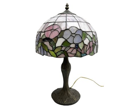 Tiffany style table lamp with leaded shade, H48cm