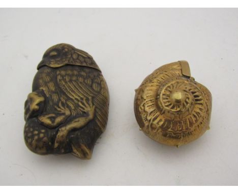 A brass vesta case in the form of a bird with toad and a snail shell snuff box (2)
