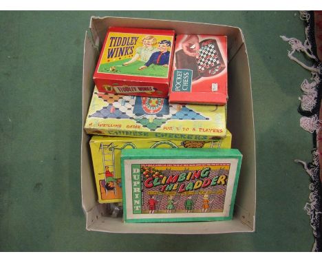 Assorted vintage games including Merit Magic Robot, Snakes and Ladders, Fred Perry Wimbledon Game, Ludo, Table Tennis, etc