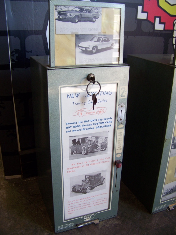 { Choice of lots 251,252 } TRADING CARD VENDING MACHINE EXHIBIT SUPPLY