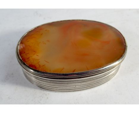A Georgian oval silver and agate mounted snuff box continental marks 7.5cms long 