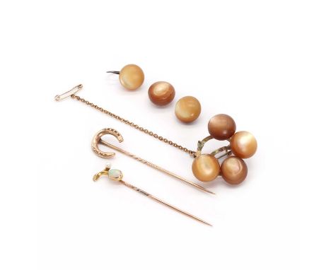 Two gold stick pins, comprising a 9ct gold horseshoe stick pin, London 1919, and an opal and cultured pearl stick pin, head t