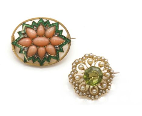 An Edwardian octofoil shaped peridot and split pearl brooch, c.1905,with a central octagonal step cut peridot, milligrain set