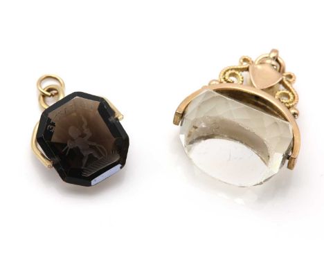 An Edwardian 9ct gold faceted quartz swivel seal, by William Oakley Davies,  with three plain faces, Birmingham 1903, 15.16g 