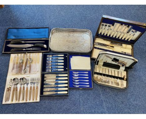 A Collection of Assorted Silver Plated Ware to include serving tray, cased cutlery sets to include fish forks, fish fork and 