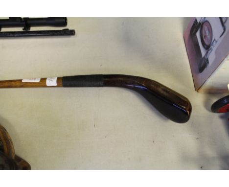 Hickory shafted baffing spoon type gold club with horn and lead inserts