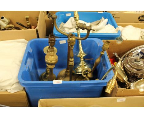 Box of 8 brass lamp bases