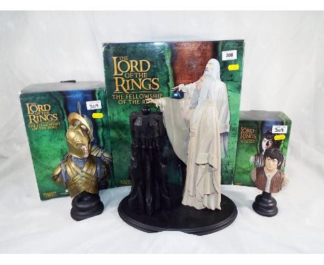 The Lord of the Rings / The Fellowship of the Ring - three busts depicting Saruman the White, Frodo Baggins and High Elven In