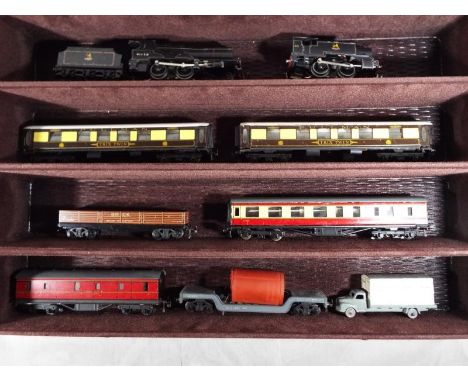 Trix Twin (TTR) model railways - two die cast metal locomotives comprising 4-4-0 with tender op no 41128 and 0-4-0T tank op n