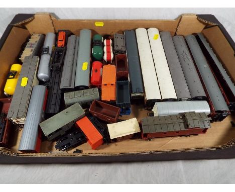 Model Railways - a quantity of OO gauge passenger and goods rolling stock,Hornby and Dublo, Lima, Triang and similar