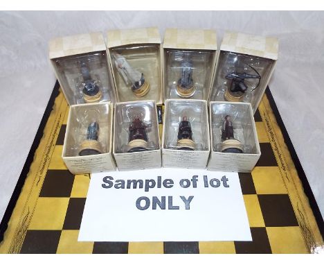 Lord of The Rings by Eaglemoss - 62 lead chess pieces depicting film characters, white playing pieces, predominantly excellen