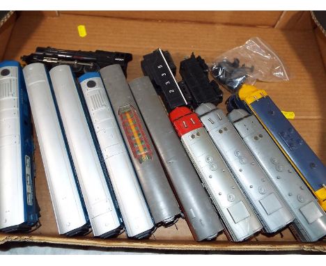 Model Railways - a quantity of OO gauge diesel electric locomotives to include Triang Pullman power car, dummy car and two pa