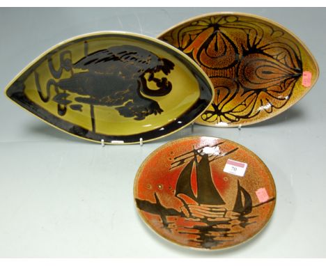 Two Poole pottery Aegean pattern bowls, shape No.91; together with one other plate, shape No.3 (3) Condition Report / Extra I