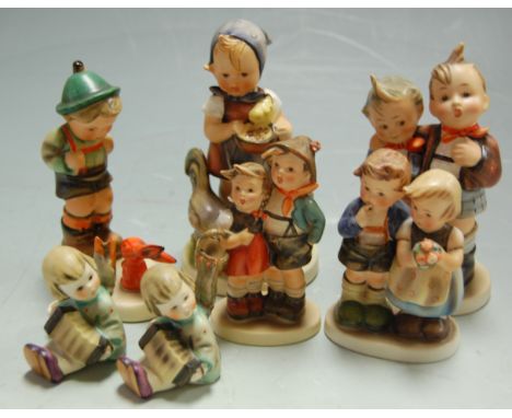 A collection of Hummel figures (7)