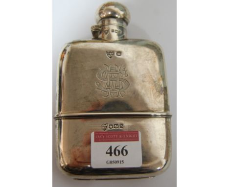 An early 20th century silver hip-flask of typical form, with Sheffield assays  Condition Report / Extra Information Lid funct
