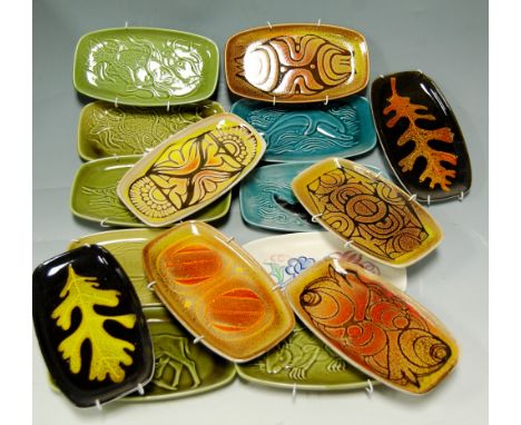 A collection of Poole pottery dishes to include Aegean etc  Condition Report / Extra Information Some with crazing, more prev