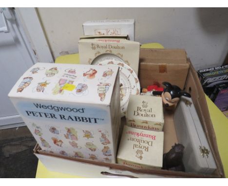 A TRAY OF CHINA AND ACCESSORIES TO INCLUDE ROYAL DOULTON BUNNYKINS 