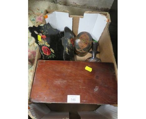 A TRAY OF TREEN TO INCLUDE A MAHOGANY TYPE TEA CADDY 