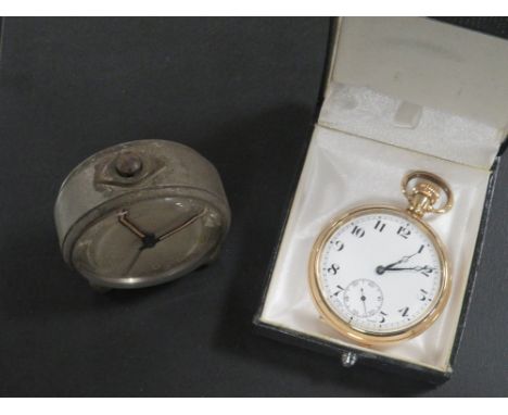 A GOLD PLATED OPEN FACE MANUAL WIND POCKET WATCH TOGETHER WITH AN ORIS DESKTOP ALARM CLOCK (2)