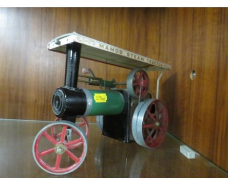 A MAMOD STEAM TRACTION ENGINE 
