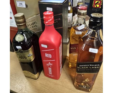 6 BOTTLES OF VARIOUS JOHNNIE WALKER BLENDED SCOTCH WHISKY COMPRISING RED 200 KEEP WALKING, RED LABEL, KILMARNOCK 400, BLACK L