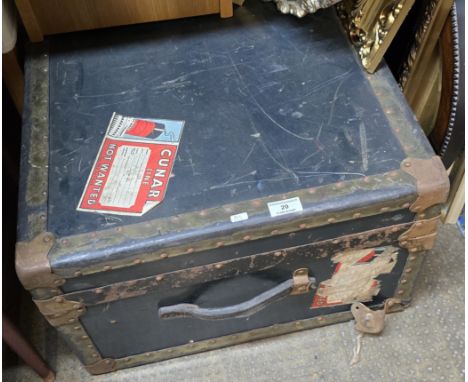 VINTAGE SHIPPING TRUNK      