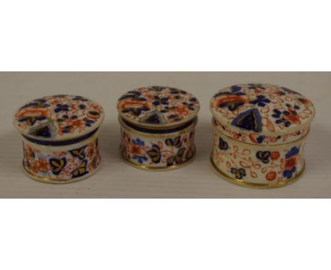 Three Antique Minton "Imari" lidded trinket boxes W5cm approx (widest)