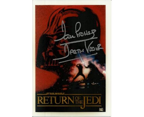 Dave Prowse as Darth Vadar signed 6 x 4 colour Star Wars Return of the Jedi postcard Good condition