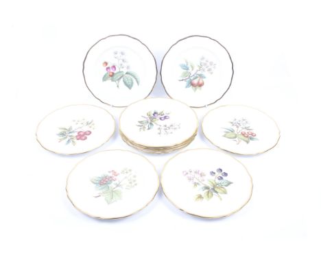 A set of ten Spode 'fruits' plates. Diameter 23cm, including Red Currant, Peach and Damson, etc. 