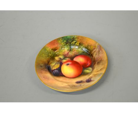 A ROYAL WORCESTER HAND PAINTED CABINET FRUIT PLATE, with apple and blackberry on mossy bank design, by H G Moseley, signed pu