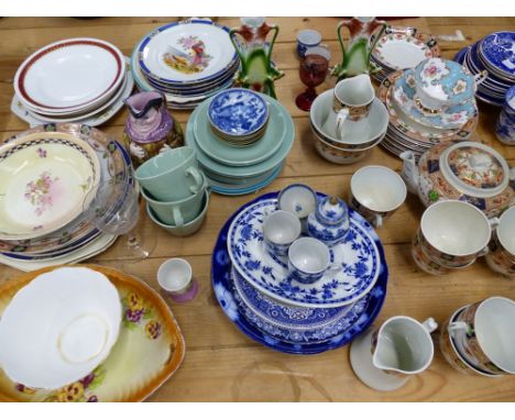 AN EDWARDIAN PART TEA SERVICE, AND OTHER DECORATIVE PLATES AND ORNAMENTS. 