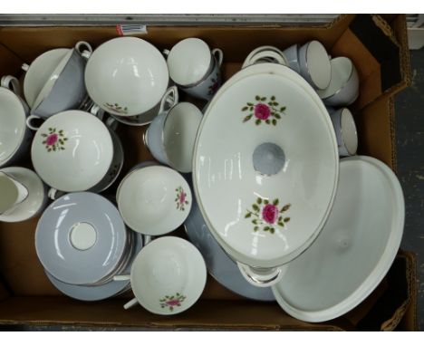 A ROYAL DOULTON CHATEAU ROSE PART TEA AND DINNER SERVICE. 