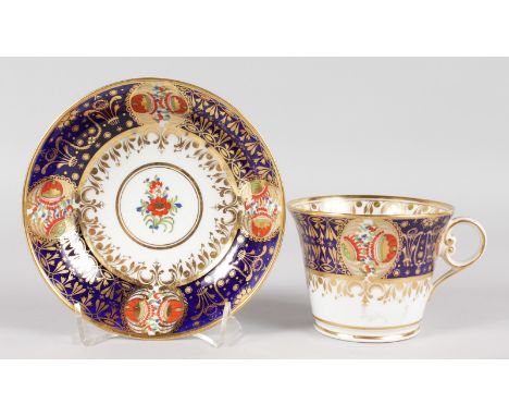 AN EARLY 19TH CENTURY CHAMBERLAIN WORCESTER BREAKFAST CUP AND SAUCER of Yero type, painted in imari pattern, No. 290, cup 3.2