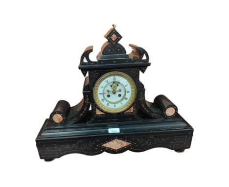 LARGE VICTORIAN SLATE AND MARBLE MANTLE CLOCK WITH A PAIR OF ASSORTED GARNATURES 