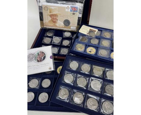 ASSORTED COLLECTABLE COINS comprising presentation box containing various coins including 2 x 1977 Jubilee crowns, 1 x 1953 f